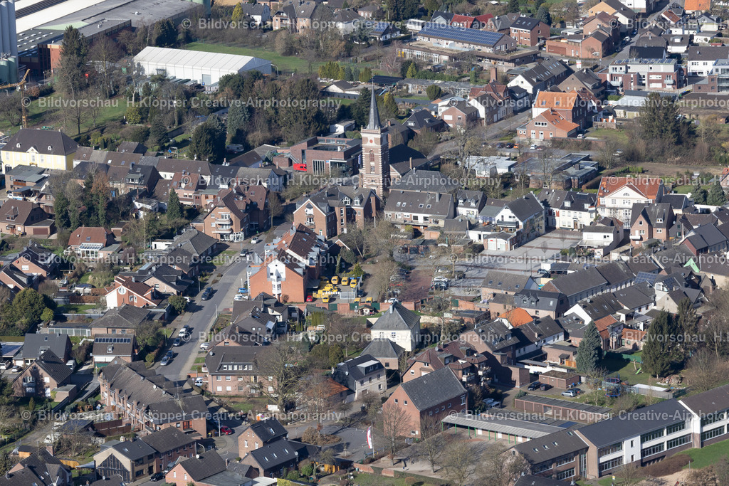Luftbilder Issum_47661-1561 | Aerial view Issum ,Industry ,Brewery Diebels, Altbier , German beer , ABInbev ,Anheuser-Busch InBev, - Realisiert mit Pictrs.com