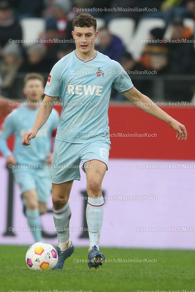 RWE06012402127 | 06.01.2024, Essen, Fußball, Herren, Stadion an der Hafenstraße, Testspiel, Rot-Weiss Essen – 1. FC Köln:  Eric Martel (1.FC Köln). 
DFB regulations prohibit any use of photographs as image sequences and or quasi-video.