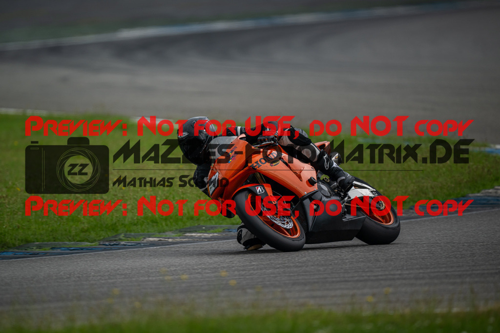 MaZZes_FotoMatrix_240702_6007705_8830 | ROT