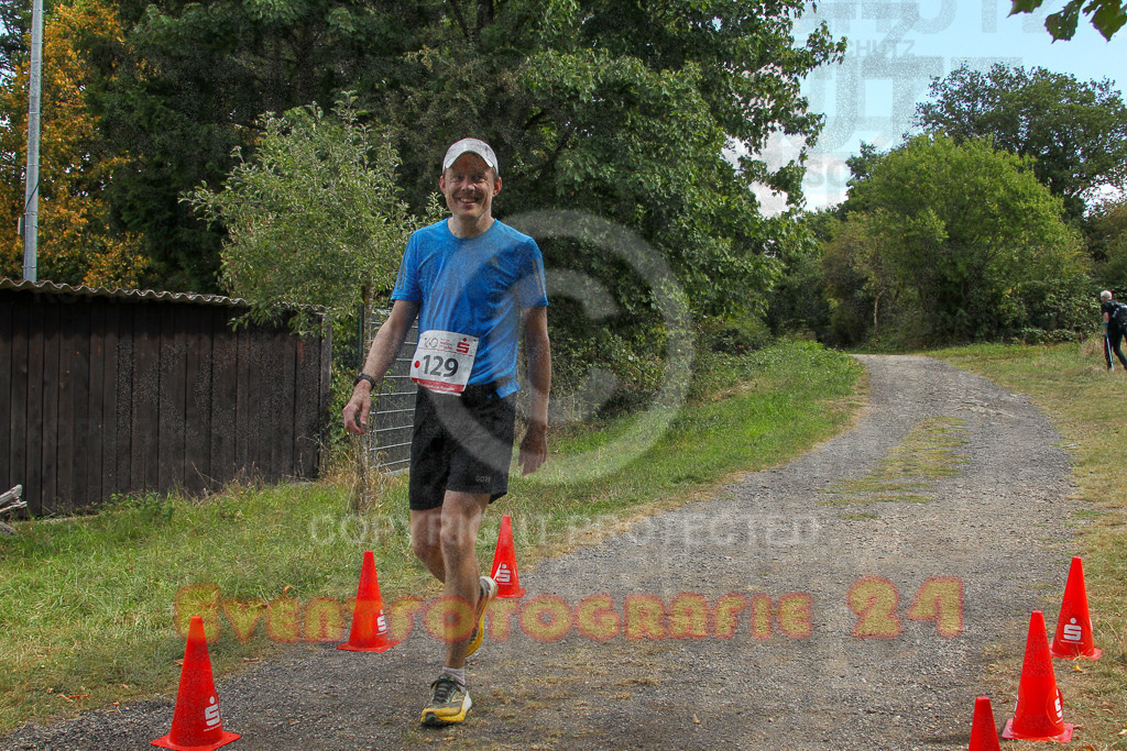 250830_1405_EV4_4318 | Sportfotografie im Rhein-Sieg Kreis, Köln, Bonn, NRW, Rheinland Pfalz, Hessen, etc. Unser Tätigkeitsfeld umfasst den Laufsport vom Volkslauf über den Marathon, Duathlon, Triathon bis zum Ultralauf wie Kölnpfad Ultra oder Schindertrail.