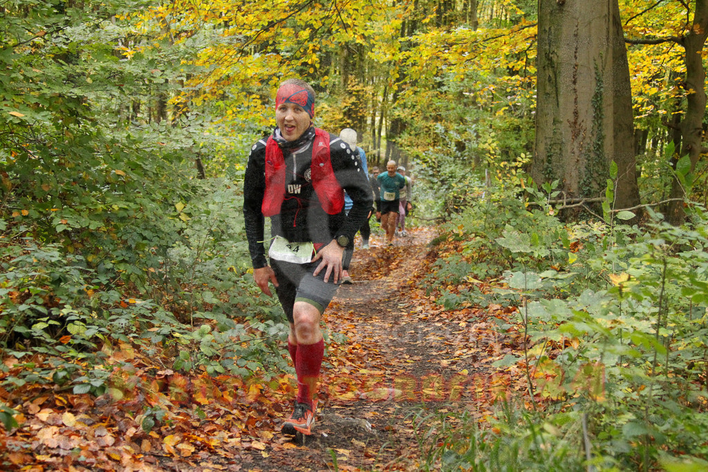 251026_1258_EV4_6214 | Sportfotografie im Rhein-Sieg Kreis, Köln, Bonn, NRW, Rheinland Pfalz, Hessen, etc. Unser Tätigkeitsfeld umfasst den Laufsport vom Volkslauf über den Marathon, Duathlon, Triathon bis zum Ultralauf wie Kölnpfad Ultra oder Schindertrail.