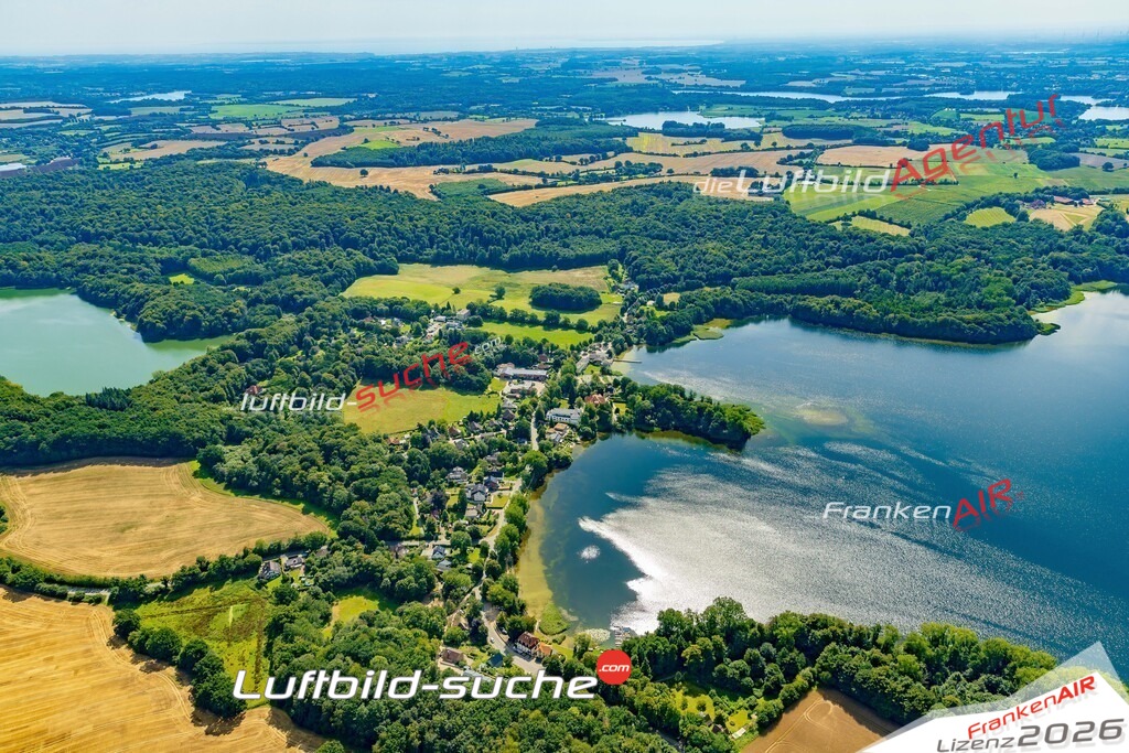 Schrägluftbild  Sielbeck  Eutin - Das Luftbild wurde 2025 vom UL-Flugzeug heraus erstellt (ohne Drohne- keine Drohnenaufnahme ) - Hochauflösende Luftaufnahme -Nicht vergleichbar mit Google Maps oder Satelittenbilder- Die Geschenkidee !Mit Lizenz und Bildrechte bestellbar