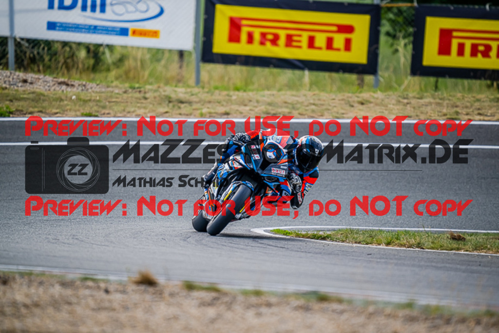 MaZZes_FotoMatrix_220722_8151 | IDM1000