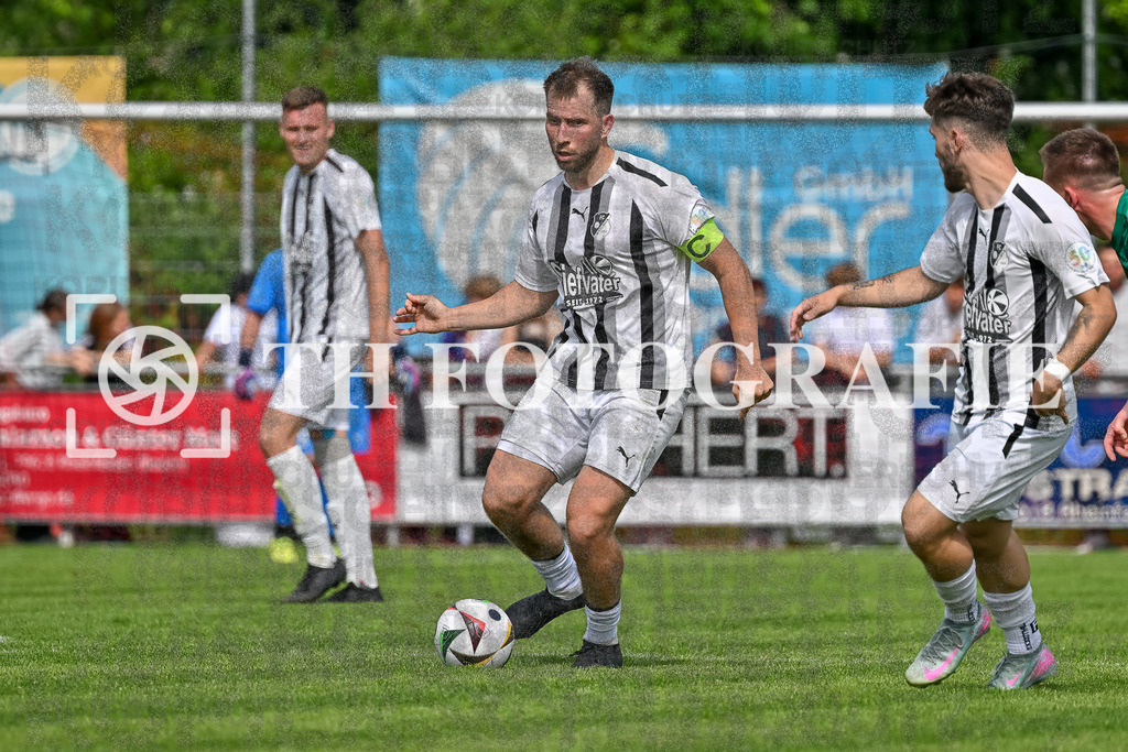 GER, FC Zell - FC Wittlingen, Fussball, Rothaus Bezirkpokal, Finale, Saison 2024/2025, 29.05.2025 | GER, FC Zell - FC Wittlingen, Fussball, Rothaus Bezirkpokal, Finale, Saison 2024/2025, 29.05.2025Foto: TH Fotografie/Thomas Hess