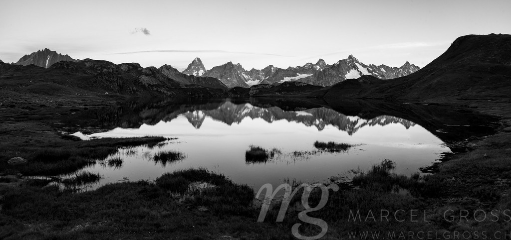 20250804_LacDeFenetre-0498-Pano | Die ideale Geschenkidee für Naturliebhaber. Naturbilder von Marcel Gross Photography für ihr Zuhause in den verschiedensten Formaten und Materialien. - Realisiert mit Pictrs.com