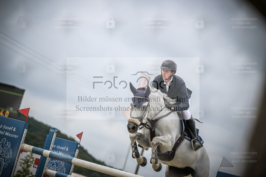 DOS_0200 | Entdecke hochwertige Reitturnierfotos von Foto Oger. Professionell, emotional und authentisch – jetzt Lieblingsmomente im Shop bestellen. - Realisiert mit Pictrs.com