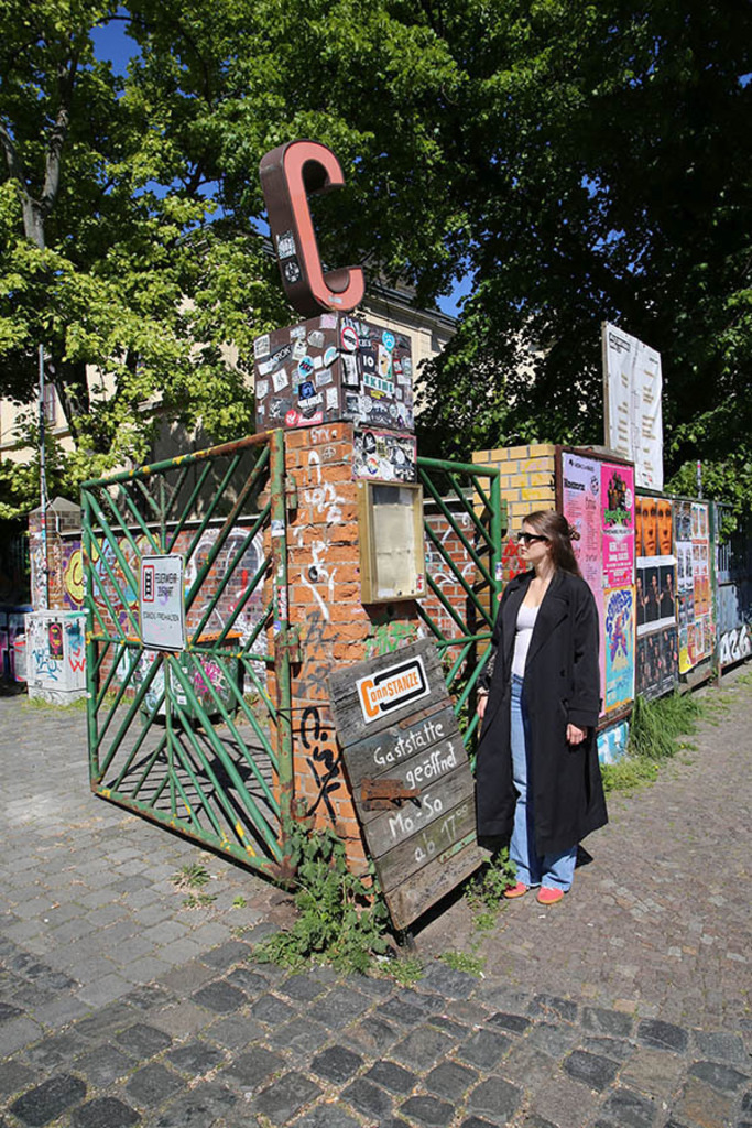 Connewitz - Werk 2 Kulturfabrik Leipzig | Entdecke über 20 Kategorien Leipzig-Motive: Foto-Downloads, hochwertige Poster, Leinwand- & Fine-Art-Prints. Jetzt Lieblingsfoto im Bildlexikon Leipzig Shop bestellen!