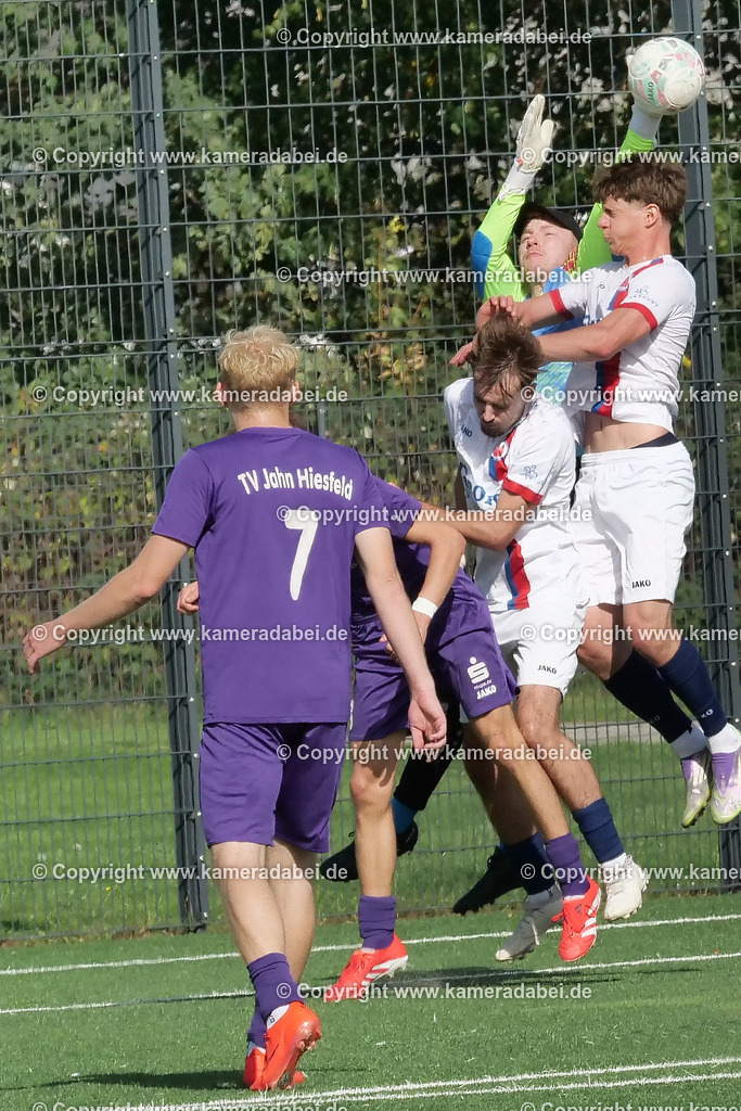Fußball : Kreisliga A : SUS 09 Dinslaken 2 - TV Jahn Hiesfeld am 27.09.2026 in Dinslaken | Fußball : Kreisliga A : SUS 09 Dinslaken 2 - TV Jahn Hiesfeld am 27.09.2026 in Dinslaken - Realisiert mit Pictrs.com