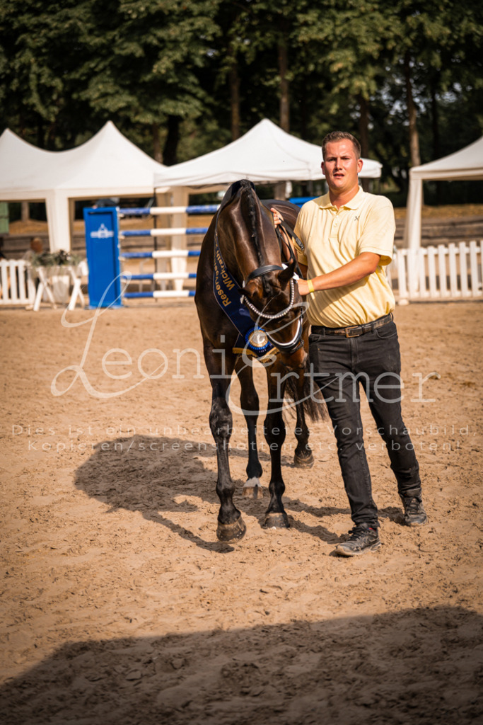 FrER00268 | Leoni Ertmer Photography - Realisiert mit Pictrs.com