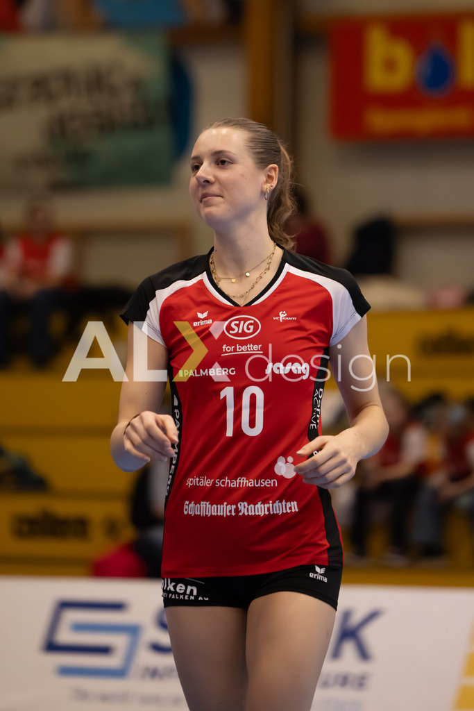 Volleyball I Frauen I Saison 2025-2026 I Volleyball NLA | Women I Round 16 I VC Kanti Schaffhausen - Viteos NUC I 31.01.2026 | 10 Maelle Corbach (CH) (VC Kanti Schaffhausen) – Diagonal - Realisiert mit Pictrs.com
