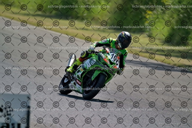 26BT02-1365 | markuskiefer.com - Realisiert mit Pictrs.com