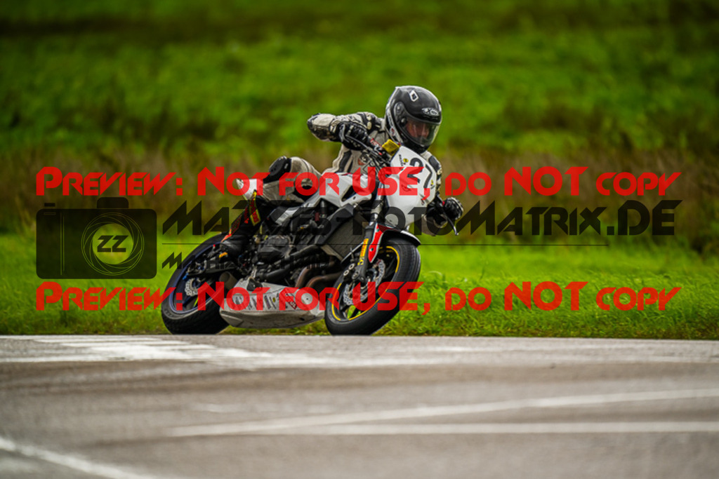 MaZZes_FotoMatrix_220917_8655 | TWIN CUP