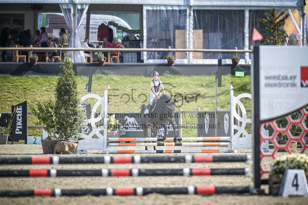 DOS_0570 | Entdecke hochwertige Reitturnierfotos von Foto Oger. Professionell, emotional und authentisch – jetzt Lieblingsmomente im Shop bestellen. - Realisiert mit Pictrs.com