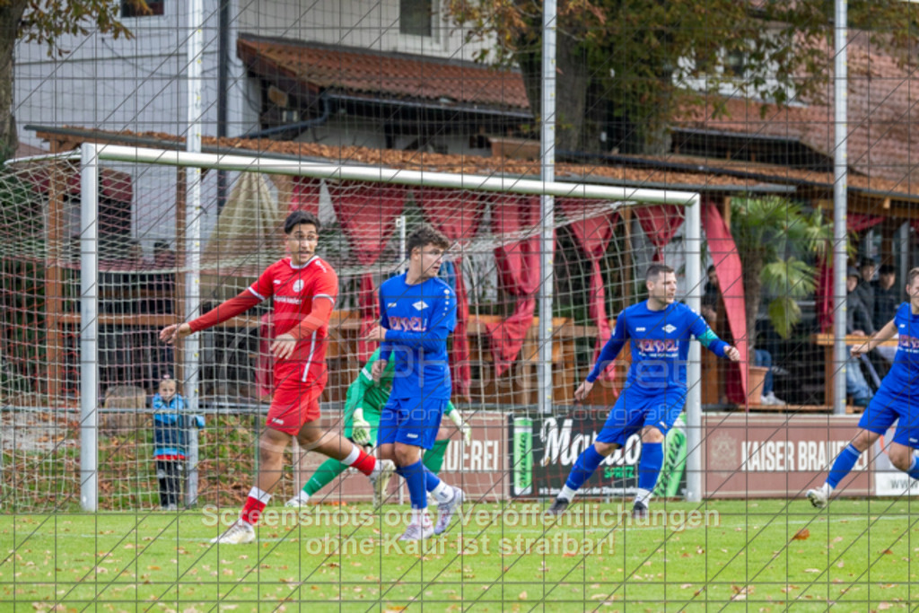 20251019_164417_0202 | #,FV Vorwärts Faurndau (rot) vs. TSV RSK Esslingen (blau), Fußball, Bezirksliga - Bezirk Neckar/Fils, 09. Spieltag, Saison 2025/2026, Rasenplatz, Im Dittlau 2, 73035 Göppingen, 19.10.2025 - 15:30 Uhr,Foto: PhotoPeet-Sportfotografie/Peter Harich