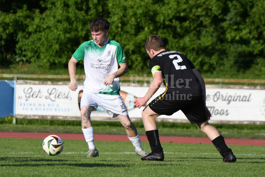 SpVgg GW Deggendorf : TSV Oberschneiding | Testspiel 20.06.2026Laurin Hübscher (SpVgg GW Deggendorf #10) - Realisiert mit Pictrs.com