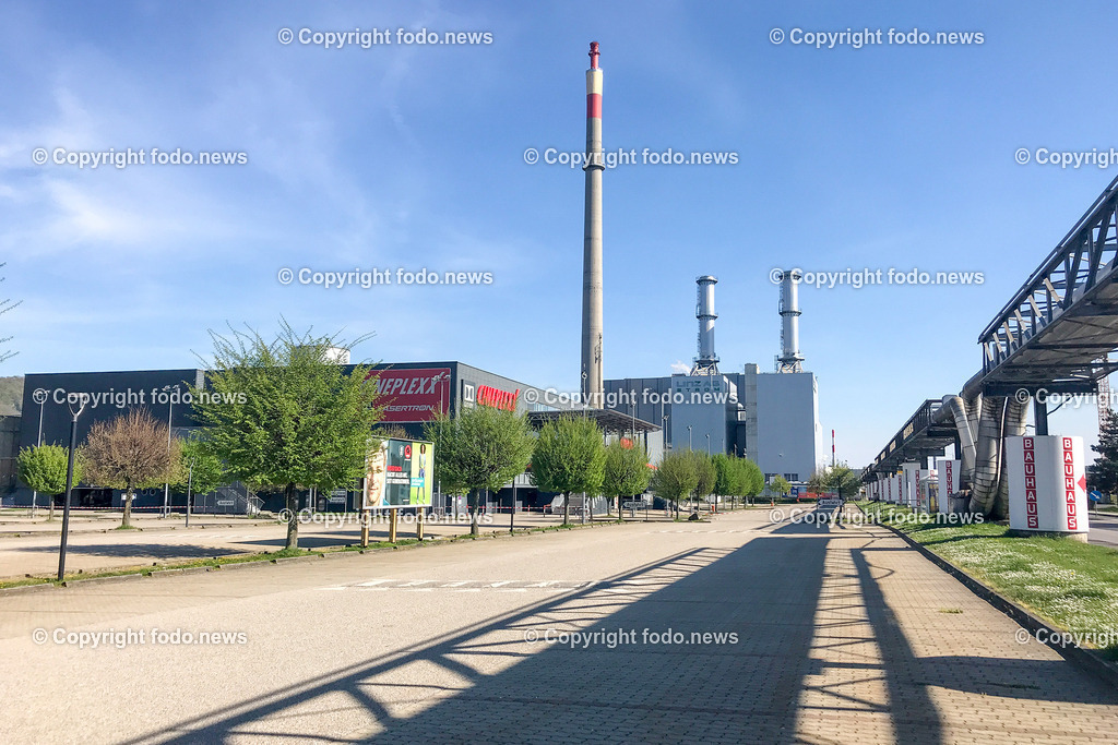 Corona_ 5 Jahre Covid Lockdown_ 15.03.2025-55 | 15.03.2025, Linz, AUT, Corona, 5 Jahre Covid Lockdown, im Bild Stadtansichten, Themenbild, leere Strassen, Menschenleer, keine Menschen oder Autos unterwegs, Industriezeile, Cineplexx, Kino, geschlossen, Parkplatz