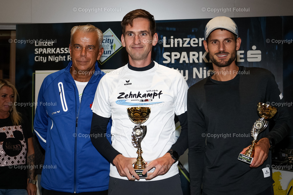 A-BINDER_20220922_0114 | LINZ,  AUSTRIA,22.Sept. 2022 - Night Run, Image shows Night Run.
Photo: Sportmediapics.com/ Manfred Binder