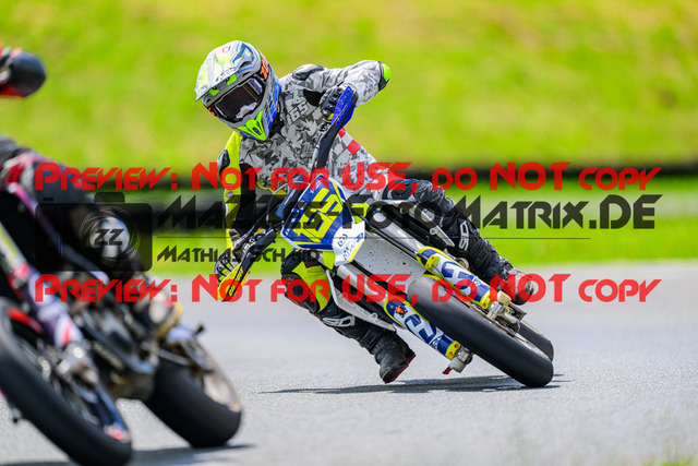 MaZZes_FotoMatrix_240623_6007705_8739 | UE40