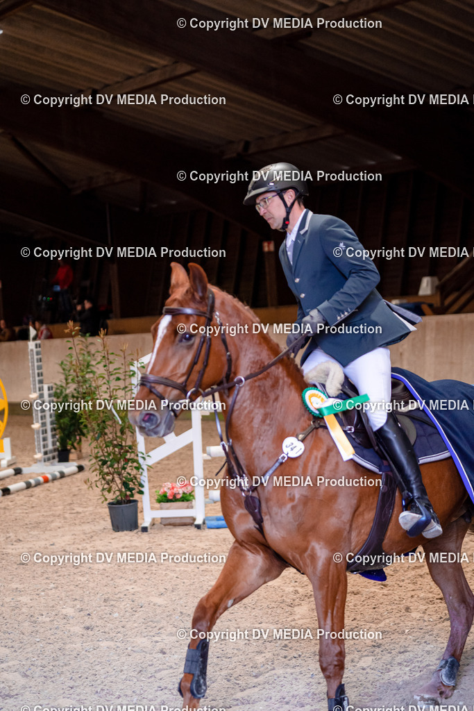 Springen Tag 1-485 | dv-media-shop - Realisiert mit Pictrs.com