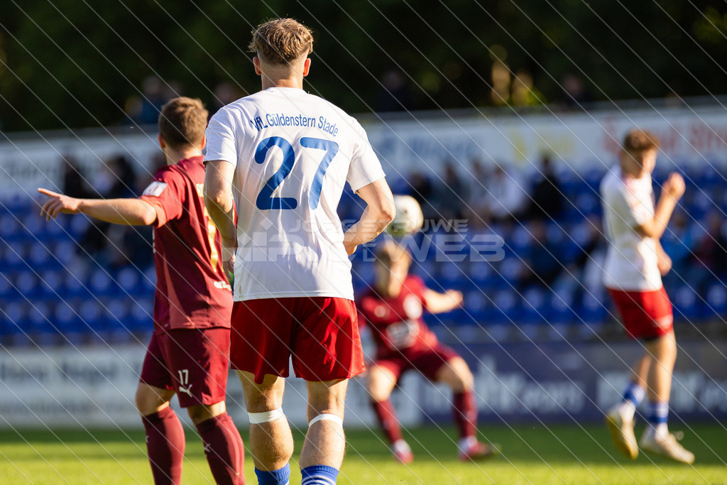 20250928_Picselweb-Fotografie_1R3_2267 | Spielszenen aus dem Spiel VfL Güldenstern Stade - Rotenburger SV. Ergebnis 0:3 - Realisiert mit Pictrs.com