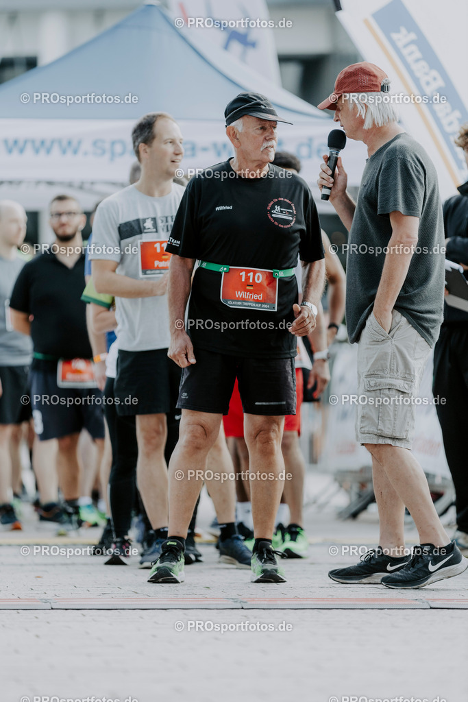 240825_Treppenlauf-136 | Professionelle Fotos Ihrer Laufsportveranstaltung.