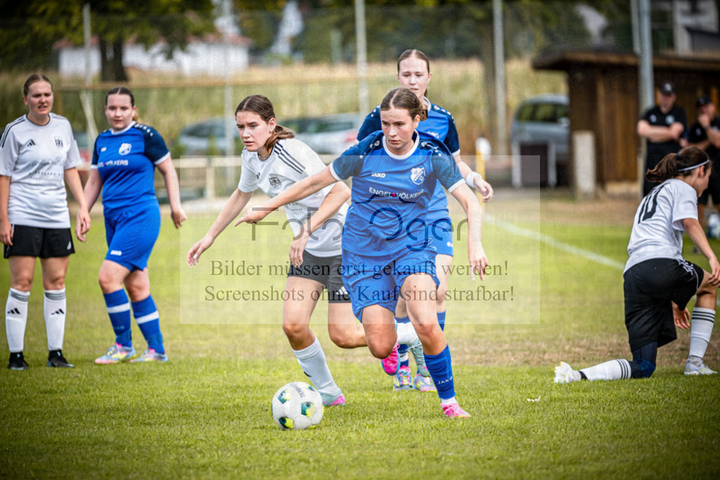 SG Bohmte/Ostercappeln/Schwagstorf - SV Harderberg - Frauen Bezirkpokal | Frauen Bezirkpokal · 1. Damen - 1. Damen · Sportplatz - Realisiert mit Pictrs.com