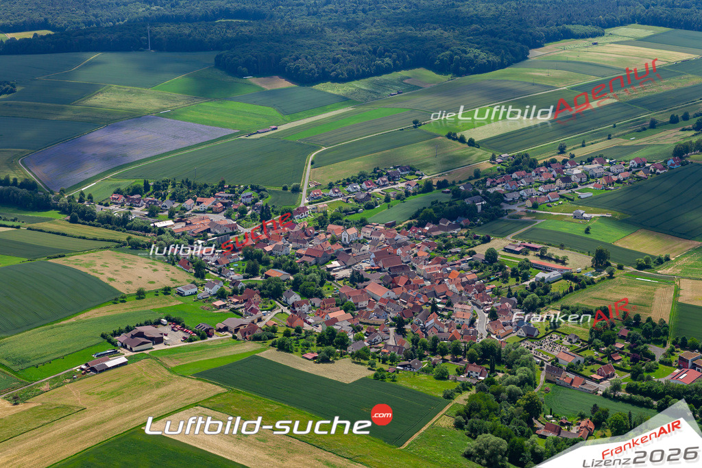Das Luftbild der Stadt Kleinsteinach wurde 2019 vom Flugzeug heraus erstellt (keine Drohne) Aufnahmehöhe ca.400 Meter- hohe Auflösung- beste Druck-Qualität garantiert!