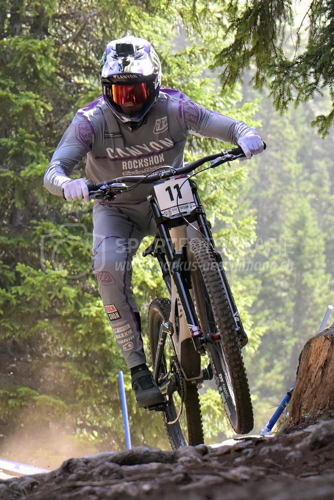 UCI Mountain Bike World Cup Lenzerheide 2022 - Downhill - 9. July 2022 | UCI Mountain Bike World Cup Lenzerheide 2022 - Downhill
Bike Kingdom, Lenzerheide
#11 SHAW Luca (USA)
Bild: Sportfotografie Markus Aeschimann | www.markus-aeschimann.ch - Realisiert mit Pictrs.com