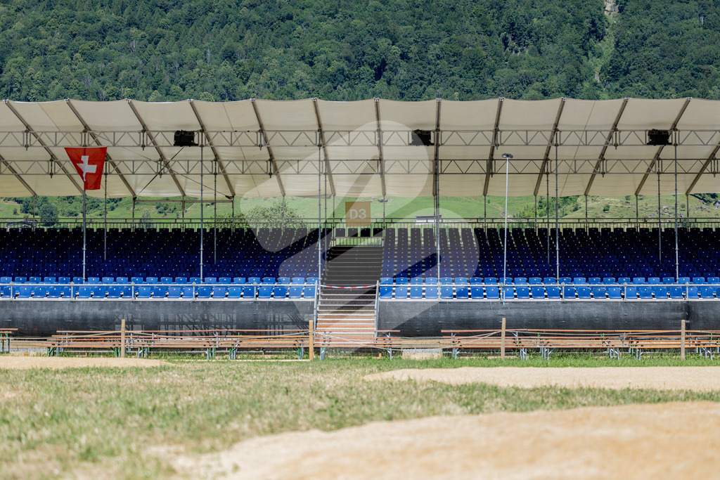 SchwyzerJung2026_00092 | Die Schwinger des Schwyzer Kantonalen Schwingerverbandes: Fotos, die Dynamik und Leidenschaft festhalten, sowie emotionale Momente aus dem traditionellen Schwingsport zeigen. - Realisiert mit Pictrs.com
