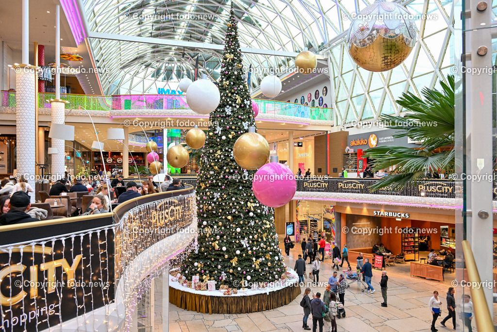 Plus City_ Einkaufszentrum_ Advent_ 08.12.2023-2 | 08.12.2023, Pasching, AUT, Plus City, im Bild Einkaufszentrum, Shoppingcenter, Geschaefte, einkaufen, shoppen, Advent, Weihnachten, Shoppingmall
