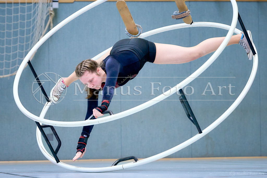 C-DSC06814 | Professionelle Sportfotografie in Hamburg, Schleswig-Holstein und Niedersachsen – spezialisiert auf Rhönrad, Geräteturnen, Leistungsturnen und rhythmische Sportgymnastik. Bundesweite Begleitung von Rhönrad-Events. Jetzt Sport-Fotos - Realisiert mit Pictrs.com