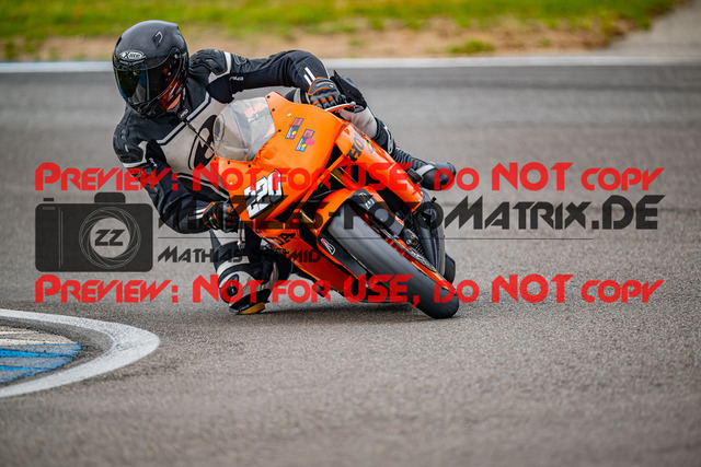 MaZZes_FotoMatrix_240702_6007705_7007 | ROT