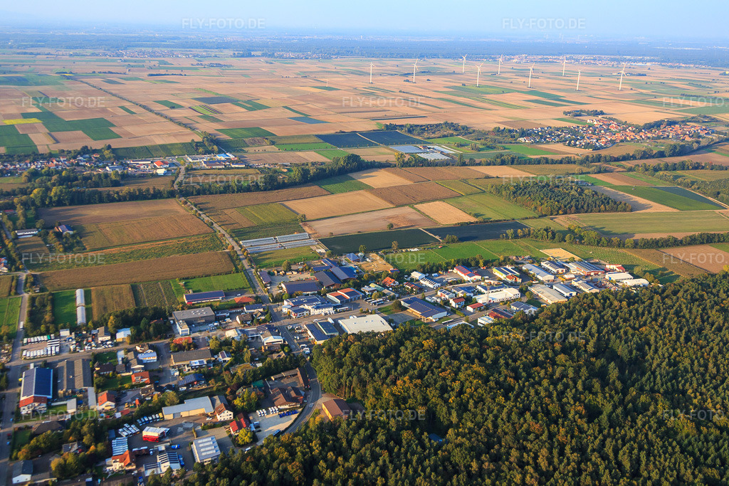 Luftbild: Industriegebiet Am Gäxwald aus Südwesten in Herxheim bei Landau im Bundesland Rheinland-Pfalz in Deutschland. Foto: IMG_073901.jpg vom 03.10.2014 durch Werner Riehm/FLY-FOTO.de