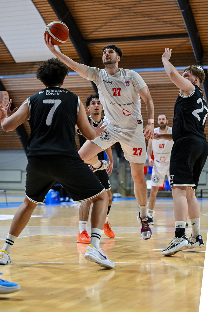 gml_038 | Fotos von Basketballspielen aus dem Raum NRW fotografiert von Gero Mueller-Laschet und Daniel Schaefer - Realisiert mit Pictrs.com