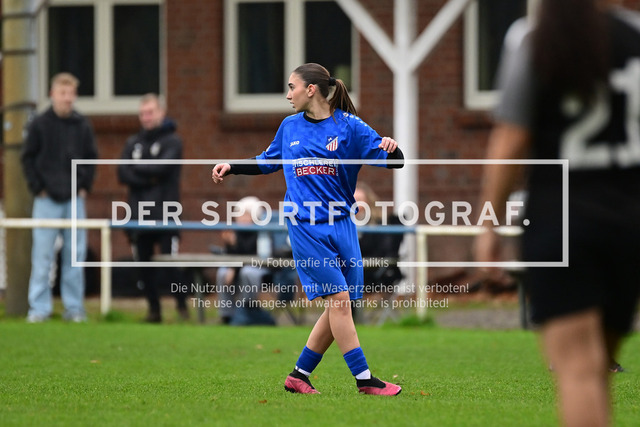 Fußball I Juniorinnen I Saison 2025-2026 I Niedersachsenpokal I Viertelfinale I JFV A-O-B-H-H - FC Rosengarten I 32478 | Der Sportfotograf. - Realisiert mit Pictrs.com