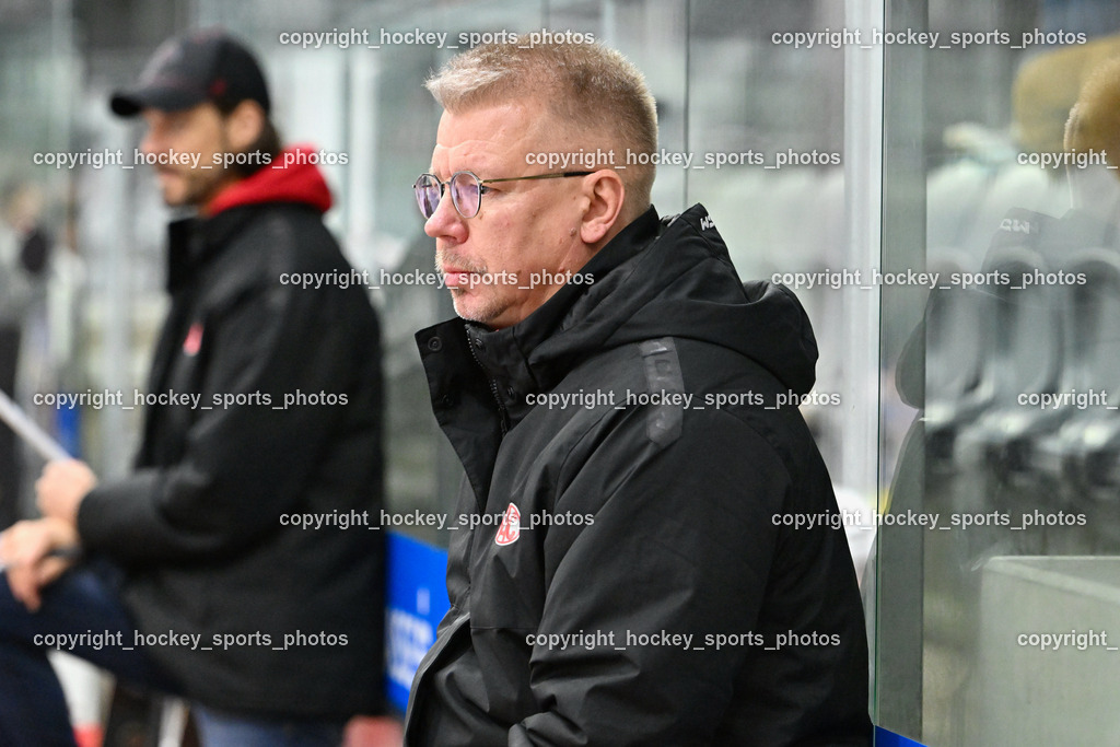 EC KAC Future Team vs. Rittner Buam 16.11.202 | Headcoach EC KAC Future Team Harri Laurila