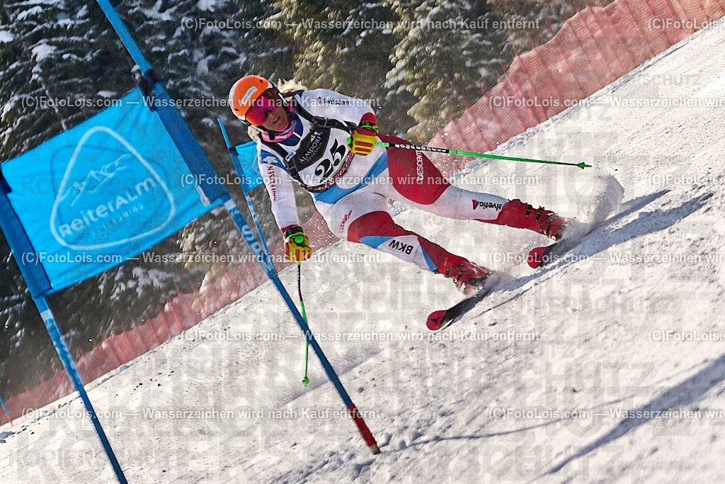_ALP3696_MASTERS-CUP_Reiteralm_AC-GS_CAHENZLI Jacqueline | FIS WORLD CUPMASTERS ALPINE SKIING, 28. MÄRZ 2026 - REITERALM | STMK | AUT.   Veranstaltet vom Masters-Referat des Deutschen Skiverbandes (DSV). Durchführende Organisation: WSV Pichl-Reiteralm, unterstütutzt von den Bergbahnen REITERALM bei Schladming und SKI AUSTRIA.                            Disziplin:  GiantSlalom.                                                 Kategorien:  A (Herrn 30-59 Jahre), B (Herrn ab 60 Jahre), C (Damen 30-59 Jahre), D (Damen ab 60 Jahre).                Rennstrecken:   Muldenliftpiste-I &amp; -II auf der Reiteralm.