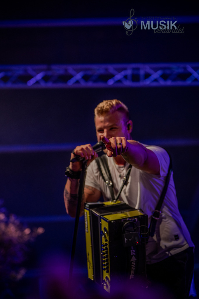 DSC_3735 | "Fussifoto.com – Ihr Ansprechpartner für hochwertige Fotografie! Entdecken Sie kreative Bilder und professionelle Dienstleistungen. Kontaktieren Sie uns für Ihre Projekte!"