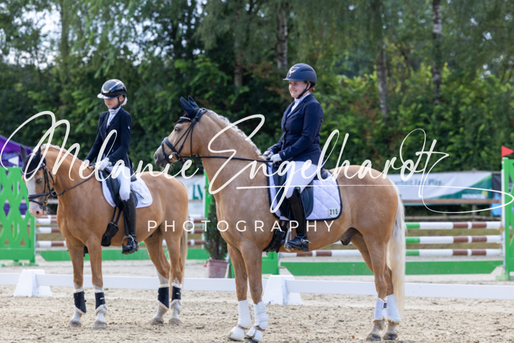 7I8A4577 | melanie-engelhardt-photography - Realisiert mit Pictrs.com