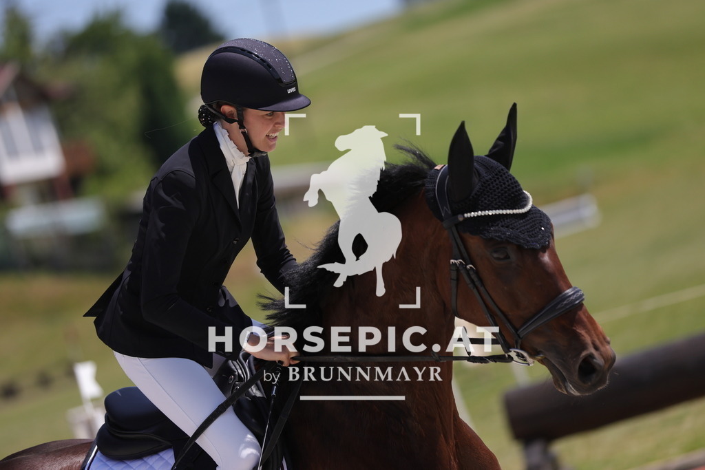0P6A8745 | Willkommen bei Brunnmayr - Design & Fotografie – Ihrem Spezialisten für Reitturniere und Pferdeveranstaltungen in Oberösterreich, Salzburg und Bayern! Seit über 17 Jahren sind wir leidenschaftlich dabei.