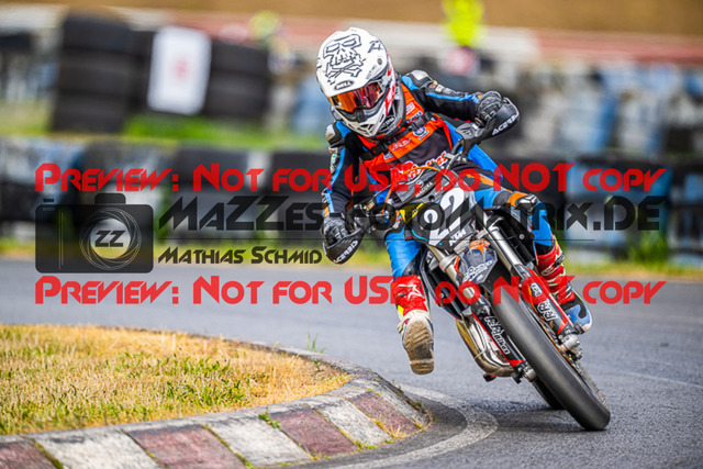 MaZZes_FotoMatrix_220529_7220 | Fotograf Mathias Schmid
Sportfotograf,
Eventfotograf,
Hochzeitsfotograf,
Portraitfotograf