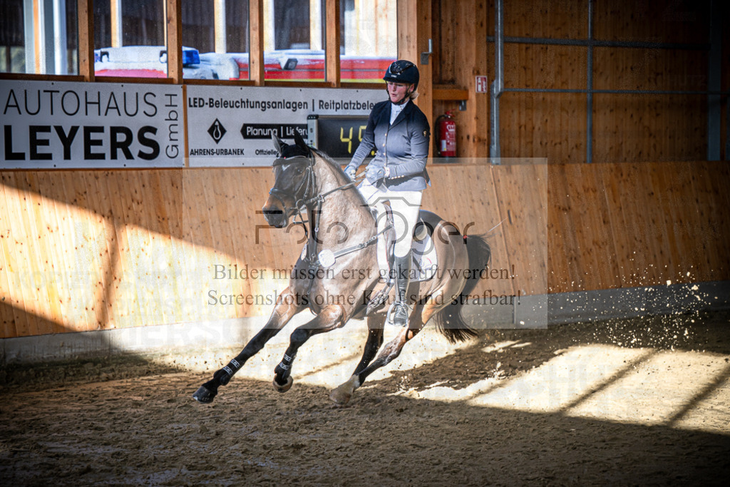 DOS_0876 | Entdecke hochwertige Reitturnierfotos von Foto Oger. Professionell, emotional und authentisch – jetzt Lieblingsmomente im Shop bestellen.Deutschlandweite Turnierfotografie. - Realisiert mit Pictrs.com