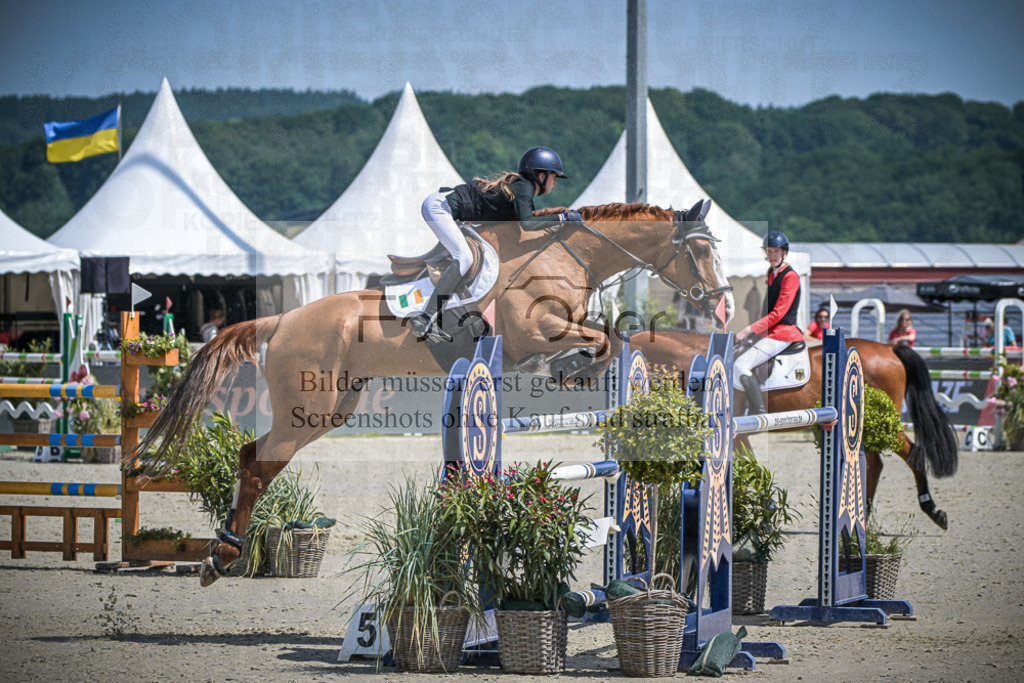 DOS_1641 | Entdecke hochwertige Reitturnierfotos von Foto Oger. Professionell, emotional und authentisch – jetzt Lieblingsmomente im Shop bestellen.Deutschlandweite Turnierfotografie. - Realisiert mit Pictrs.com