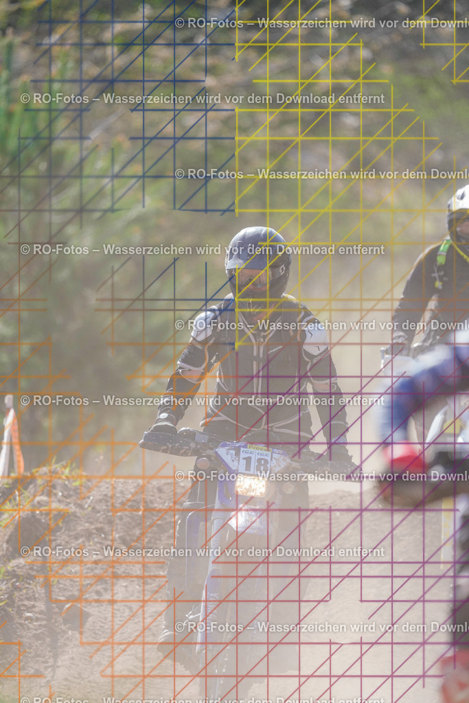 3 Lauf Mernes-1326 | Sportfotografie von RO-Fotos: Motorsport, Motocross, Enduro, Laufveranstaltungen und Triathlon. Professionelle Fotos von Sportlern und Events. - Realisiert mit Pictrs.com