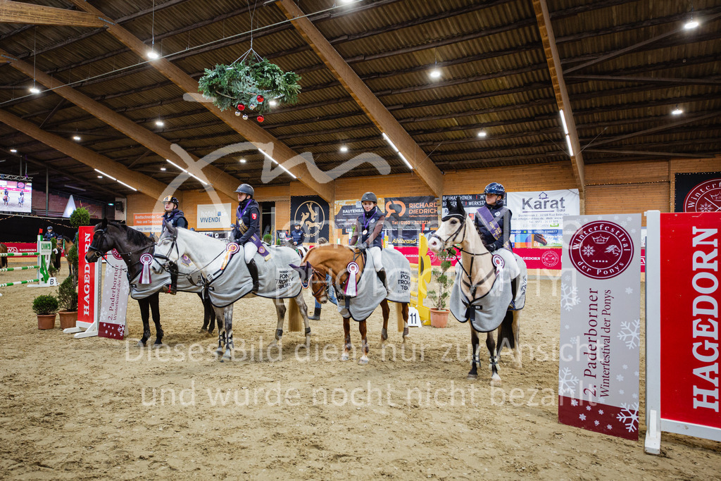 221127_Winterfestival_L-Spr_HPTTY-307 | Deine schönsten Turniermomente als professionelle Fotos! Entdecke hochwertige Pferdesport-Fotografie im Online-Shop. Jetzt Fotos finden & bestellen!