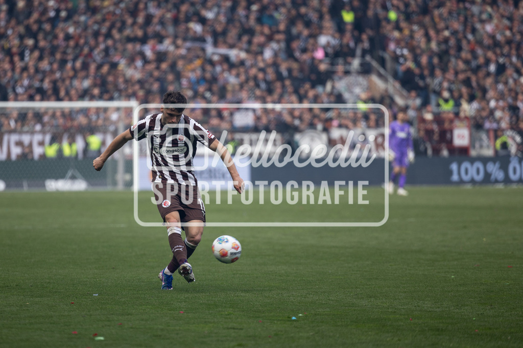 Fußball I Männer I Saison 2025-2026 I Bundesliga I FC St. Pauli - VfL Wolfsburg I 12950 | realhellocedii - Realisiert mit Pictrs.com