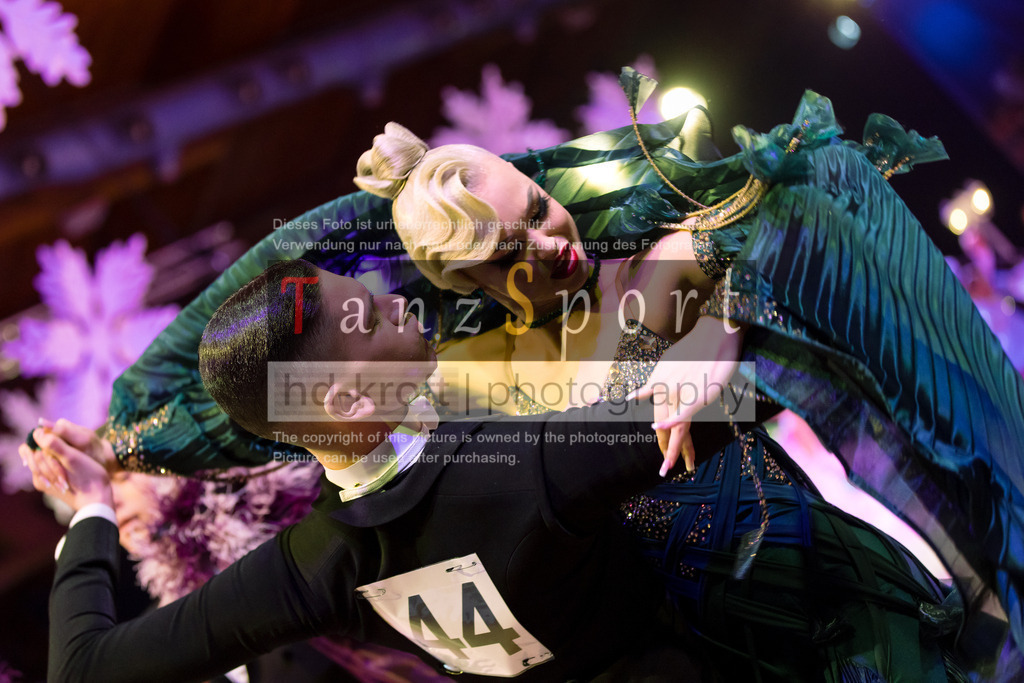 20241215_WDSF_Open_Youth_Std-Riga-8505 | Tanzsportbilder, Standardtanz, Lateintanz, WDSF, DTV, LTVB, dancecomp, goc, hessen tanzt, blaues band der spree, walzer, tango, wiener walzer, slowfox, quickstepp, samba, rumba, cha-cha-cha, paso doble. jive, hd-kroft photography, turniertanzsport