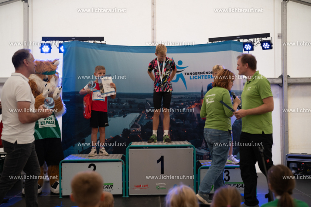 FSC08307 | Lichterlauf  - Realisiert mit Pictrs.com