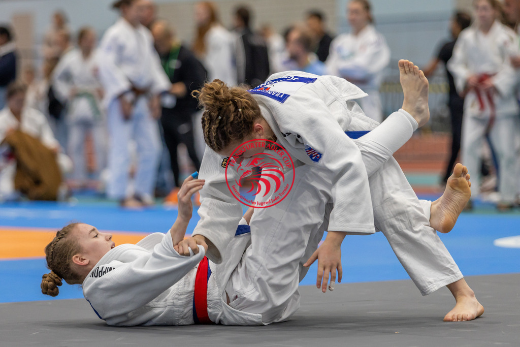 Internationaler Adler Cup 2024 | Foto vom Internationalen Adler Cup Judo Turnier im Sport- und Freizeitzentrum Kalbach im Oktober 2024 - Realisiert mit Pictrs.com