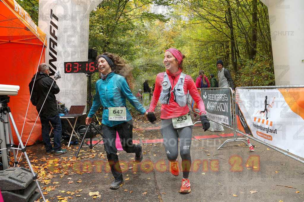 251026_1318_EX1_3180 | Sportfotografie im Rhein-Sieg Kreis, Köln, Bonn, NRW, Rheinland Pfalz, Hessen, etc. Unser Tätigkeitsfeld umfasst den Laufsport vom Volkslauf über den Marathon, Duathlon, Triathon bis zum Ultralauf wie Kölnpfad Ultra oder Schindertrail.